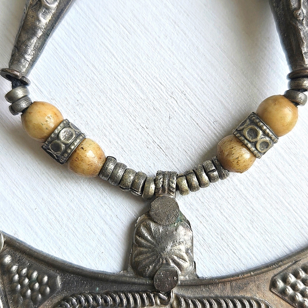 Vintage Handcrafted Lapis Lazuli Tribal Ghungroo Necklace & Earrings - Picture 6 of 15